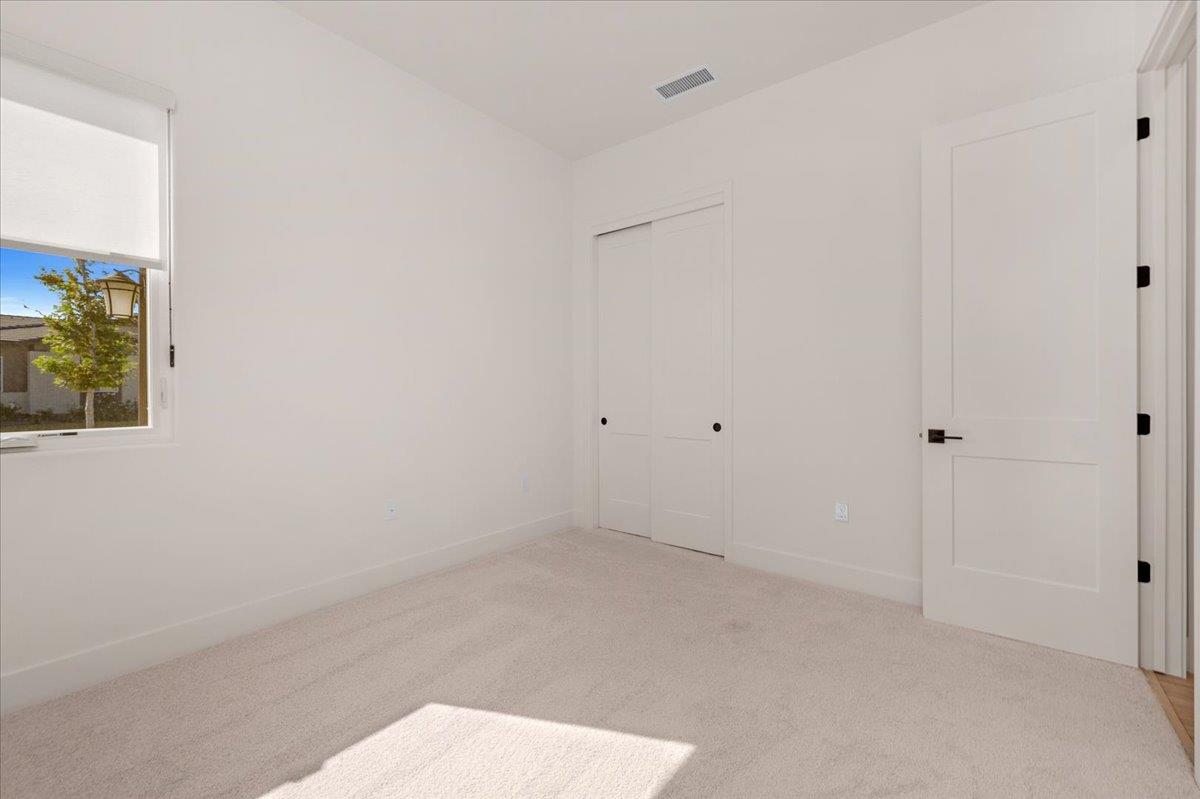 1023 Beaver Pond Loop, Madera, CA 93636