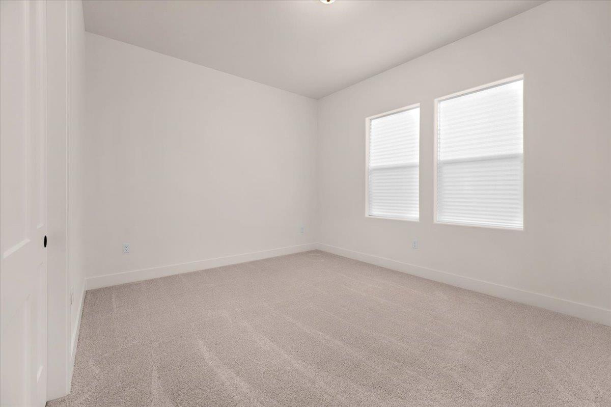 1023 Beaver Pond Loop, Madera, CA 93636