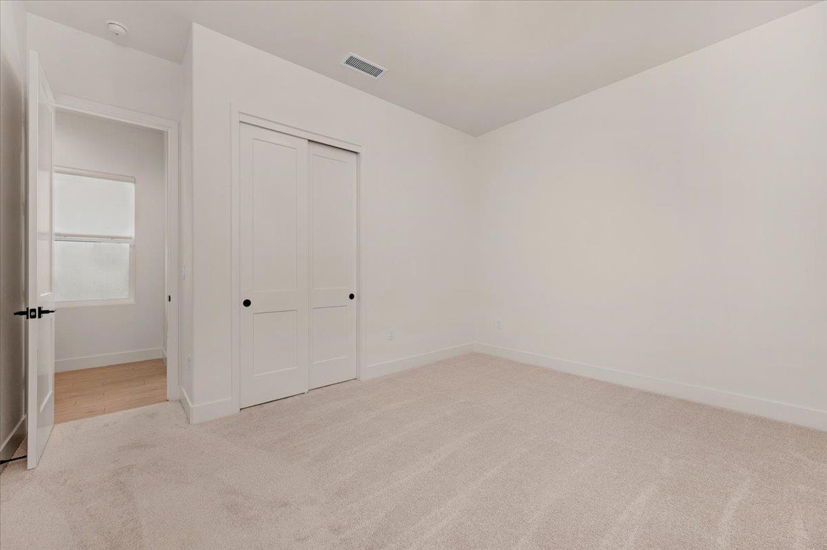 1023 Beaver Pond Loop, Madera, CA 93636