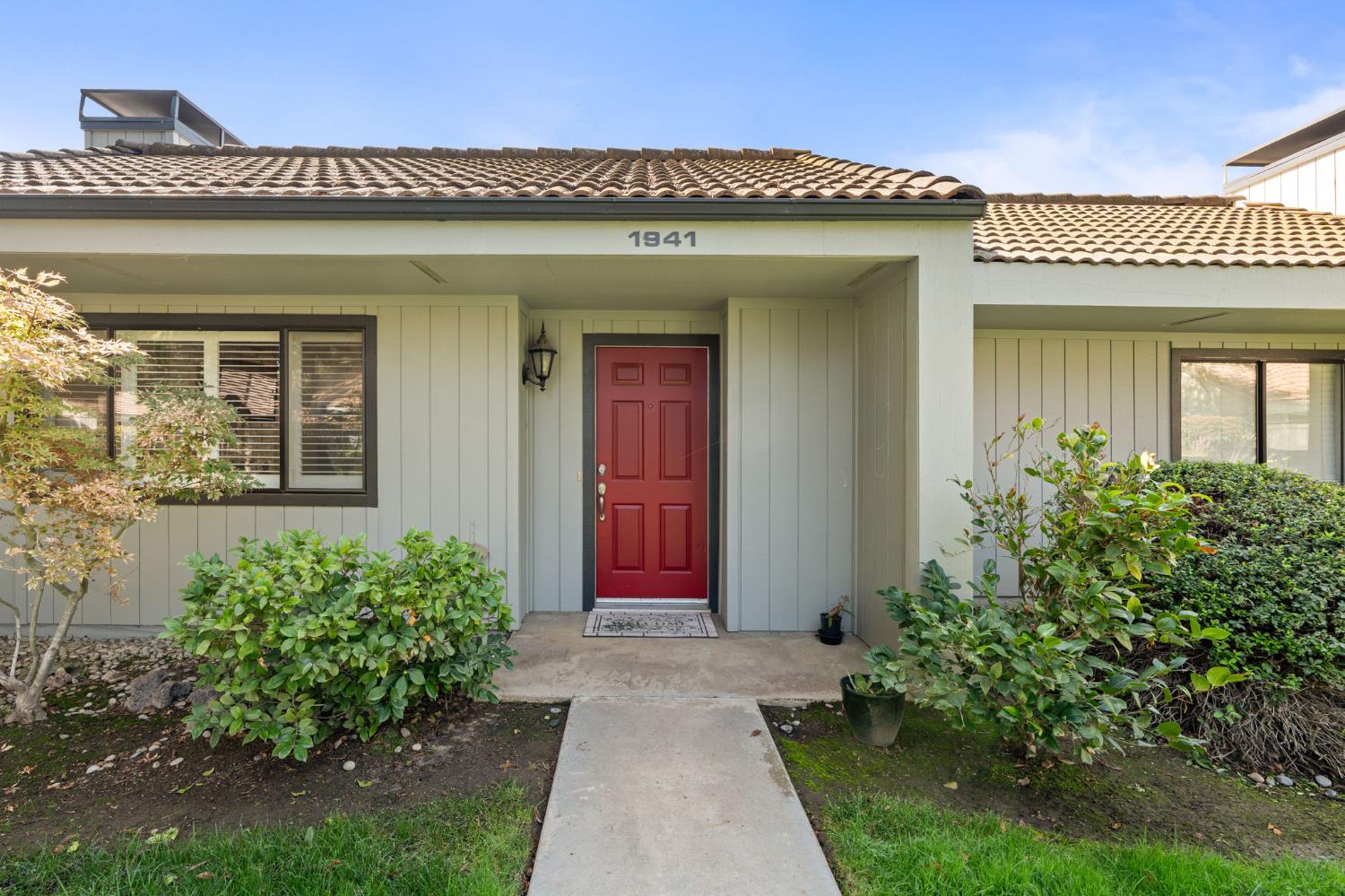 1941 W Santa Ana Ave, Fresno, CA 93705