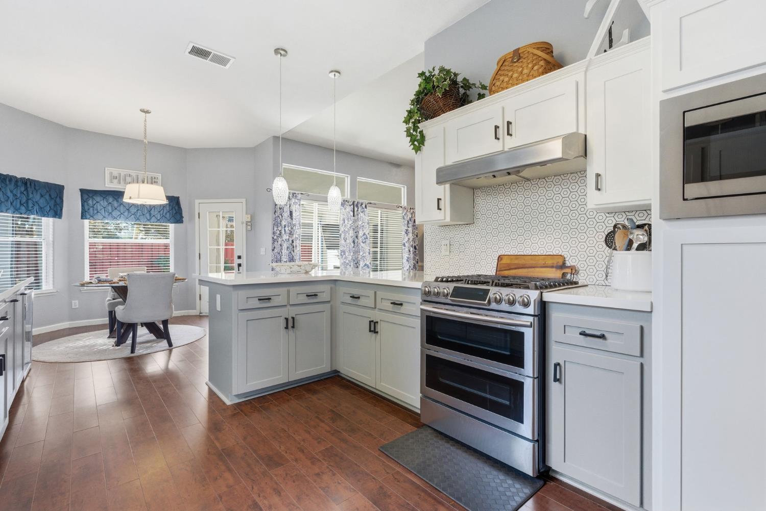 1109 W Cinnamon Ave, Hanford, CA 93230