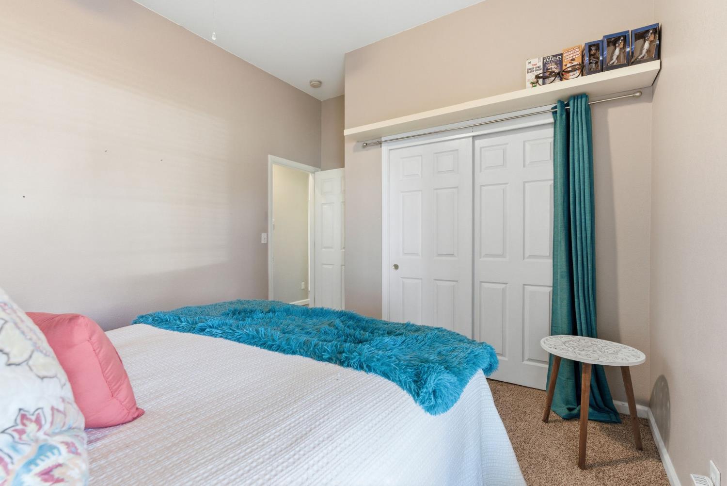 1109 W Cinnamon Ave, Hanford, CA 93230