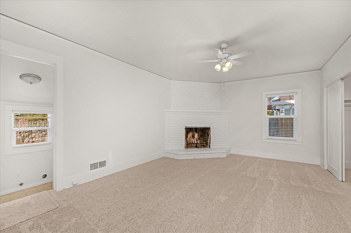 1009 N Vagedes, Fresno, CA 93728