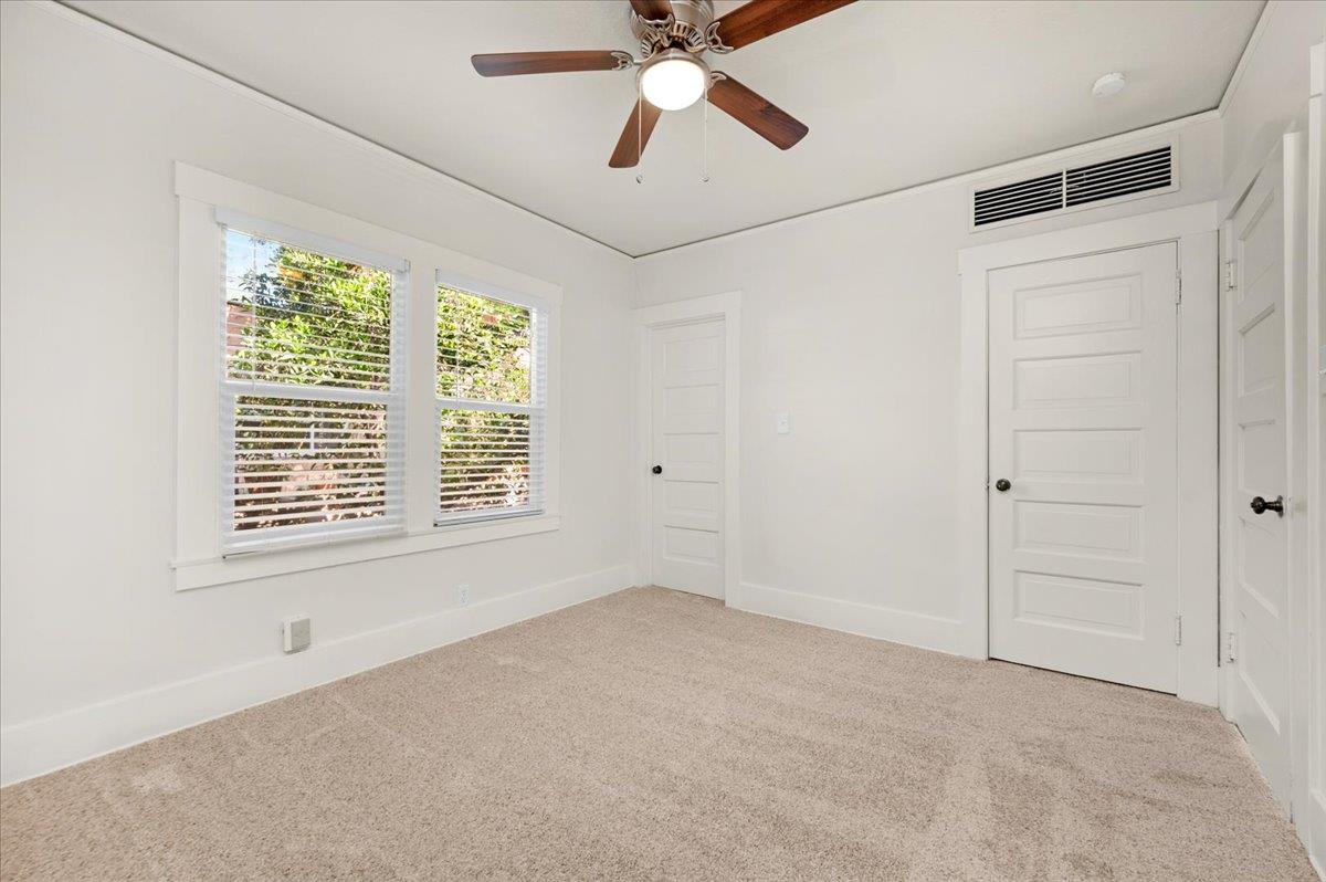 1009 N Vagedes, Fresno, CA 93728