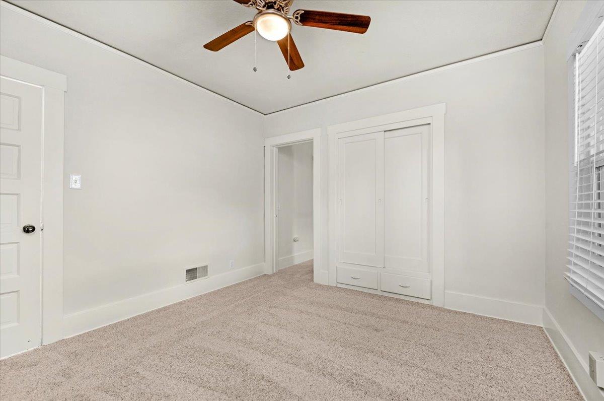 1009 N Vagedes, Fresno, CA 93728