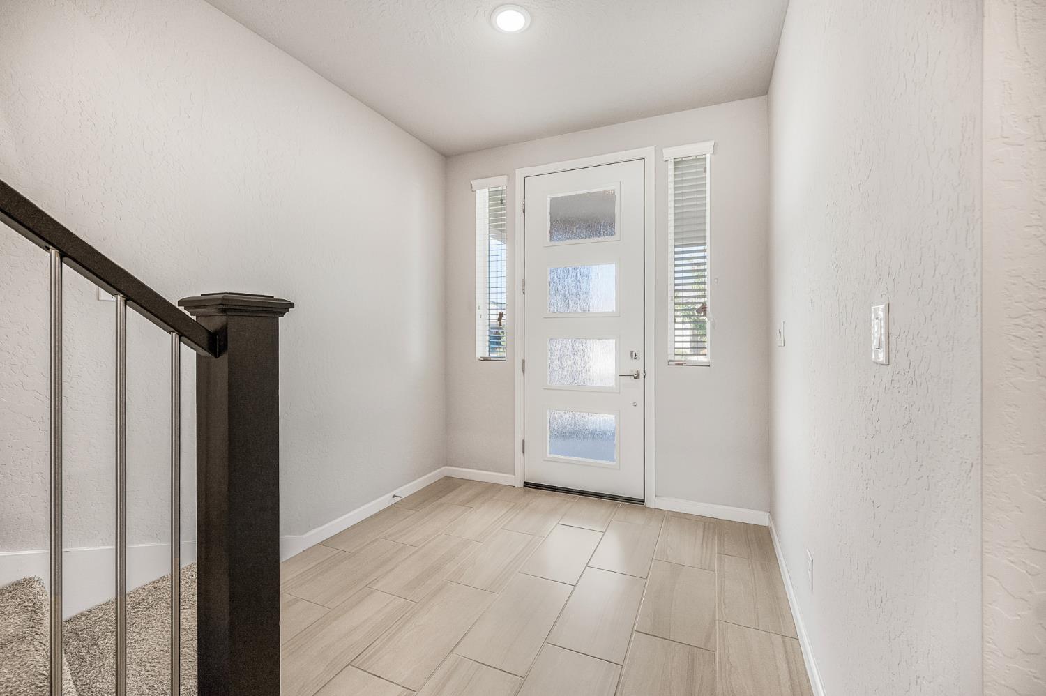 503 Cathedral Ct S, Madera, CA 93636