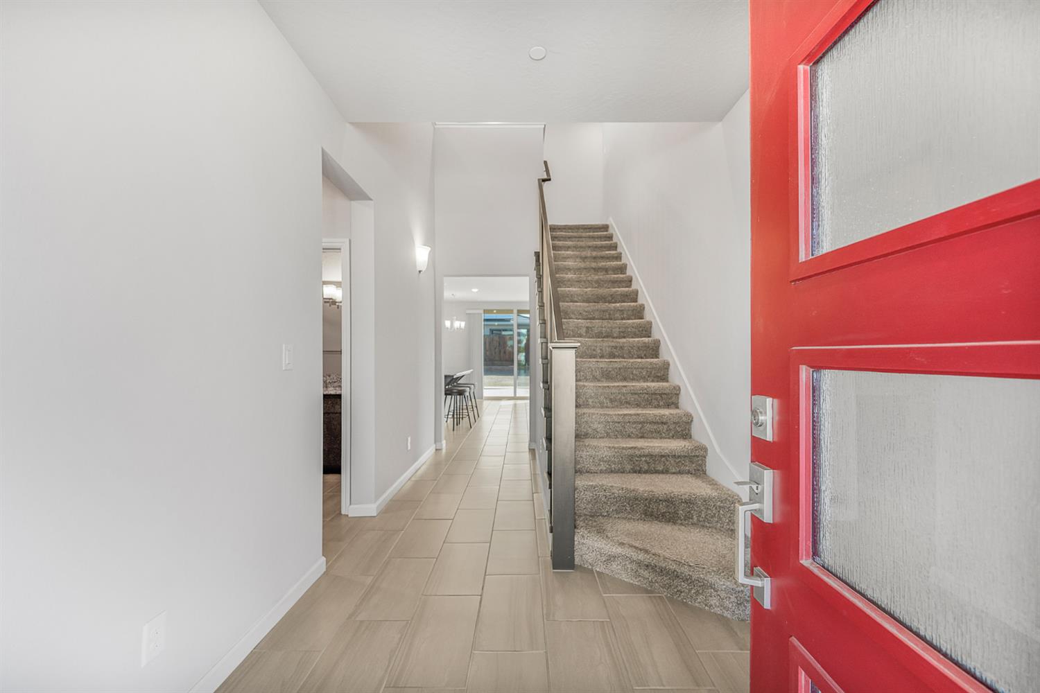 503 Cathedral Ct S, Madera, CA 93636