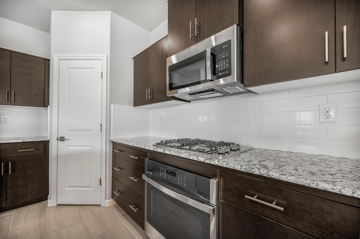 503 Cathedral Ct S, Madera, CA 93636