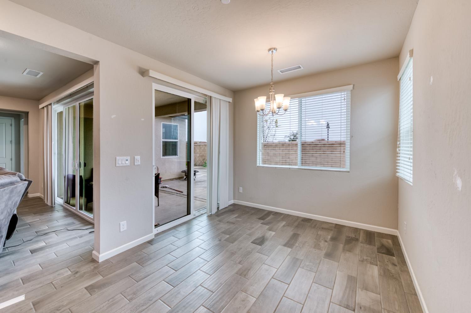 568 Atlantica Dr S, Madera, CA 93636