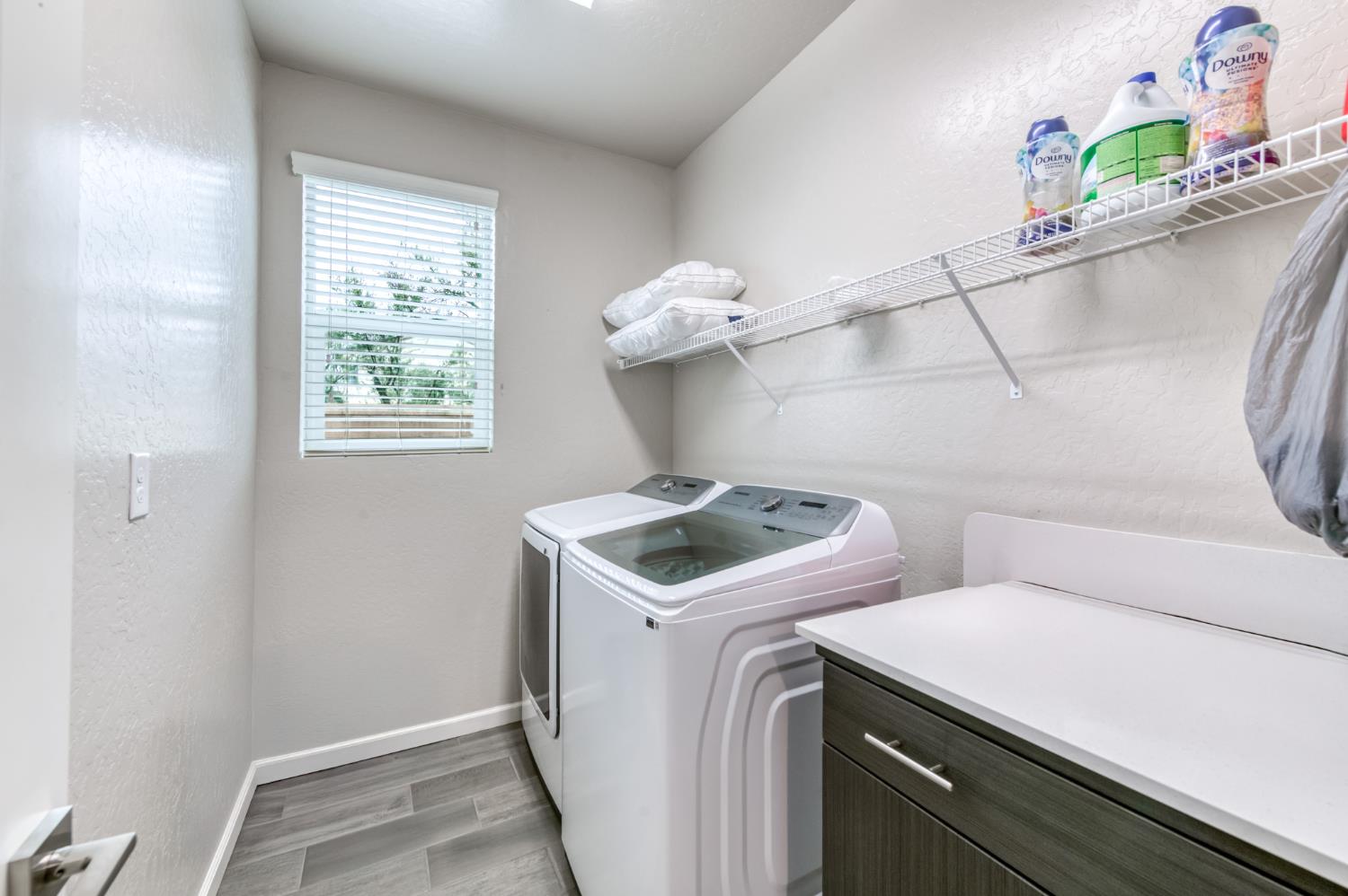 568 Atlantica Dr S, Madera, CA 93636