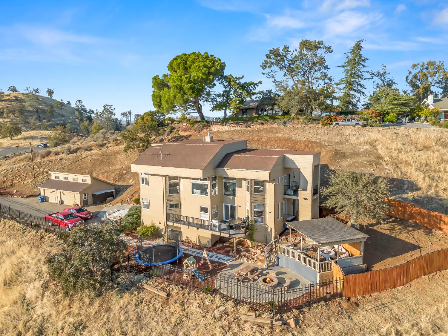 49351 Ralston Ridge, Friant, CA 93626