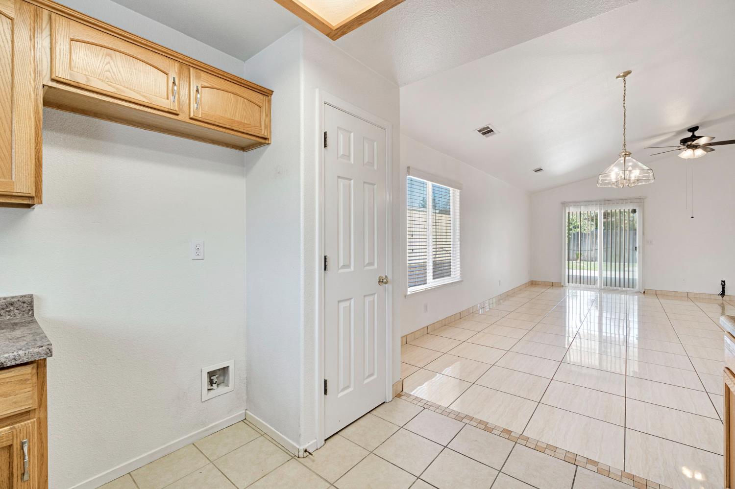 1706 Tucker Ave, Sanger, CA 93657