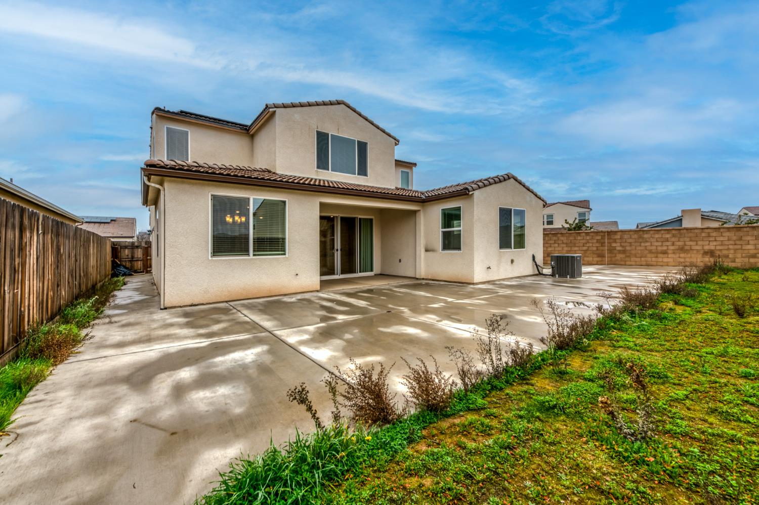 518 Traverse Dr S, Madera, CA 93636