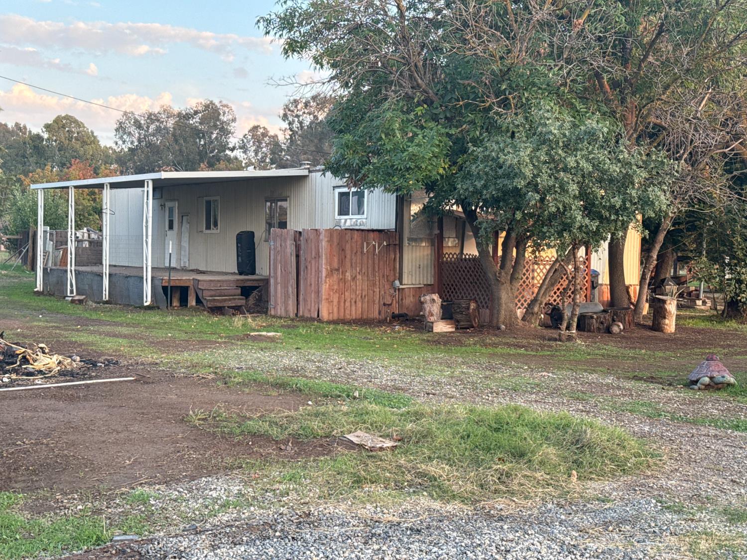 12740 E Robinson Ave, Sanger, CA 93657