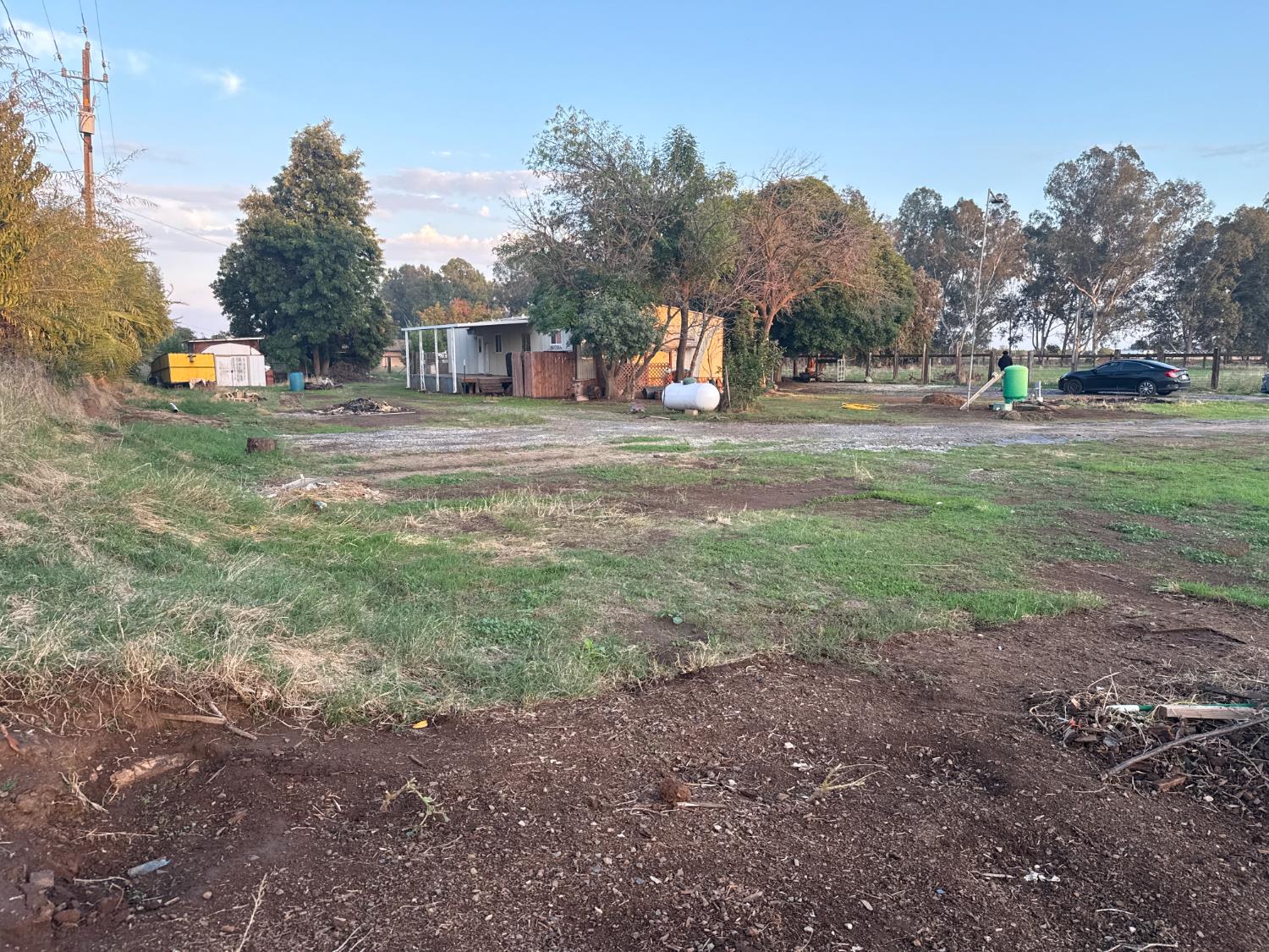 12740 E Robinson Ave, Sanger, CA 93657