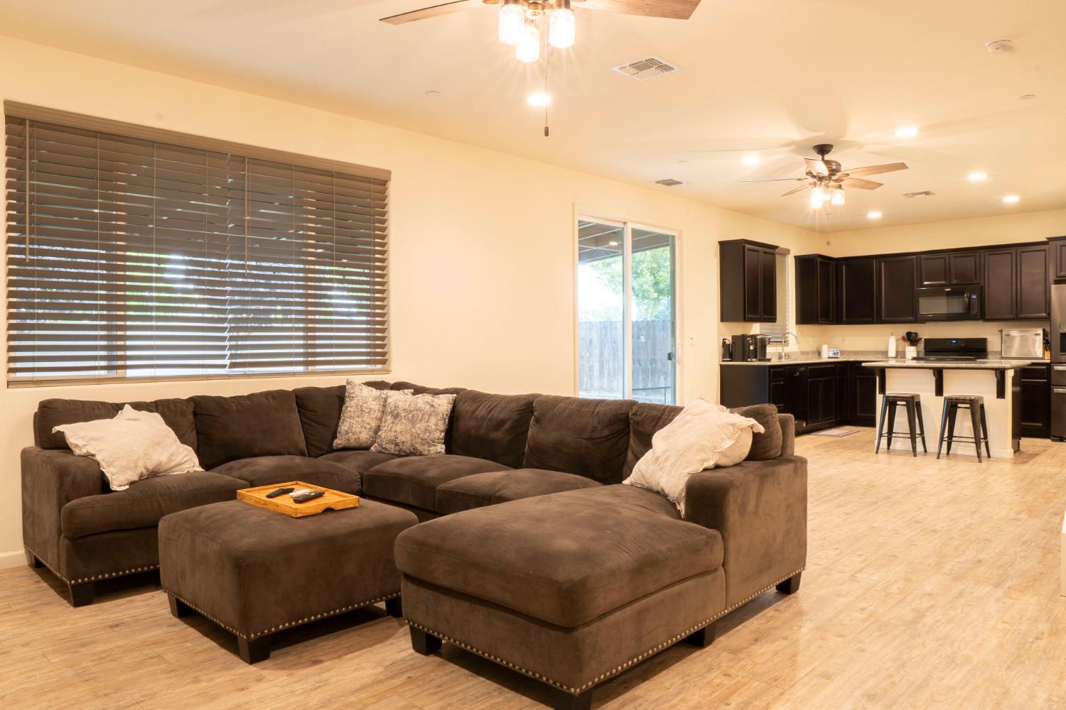 6974 E Atchison St, Fresno, CA 93727