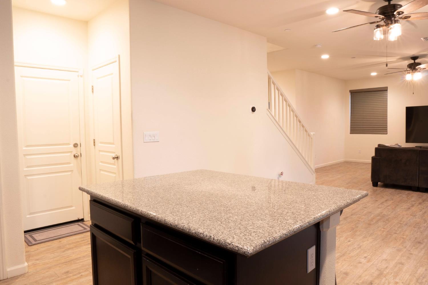 6974 E Atchison St, Fresno, CA 93727