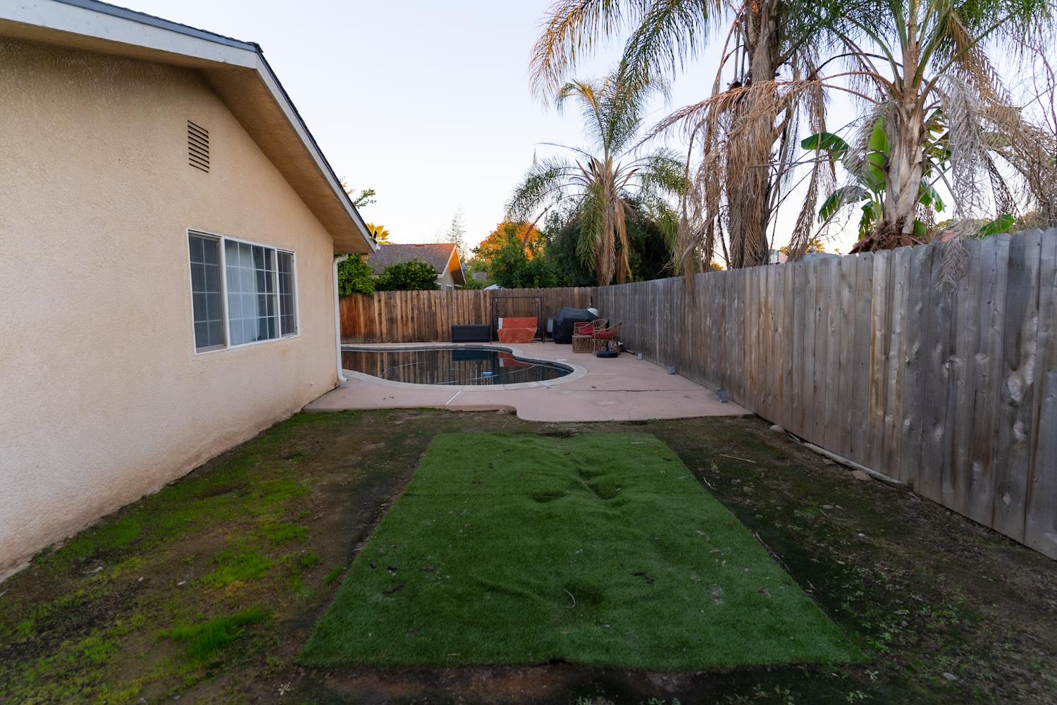 2431 W San Gabriel Ave, Fresno, CA 93705