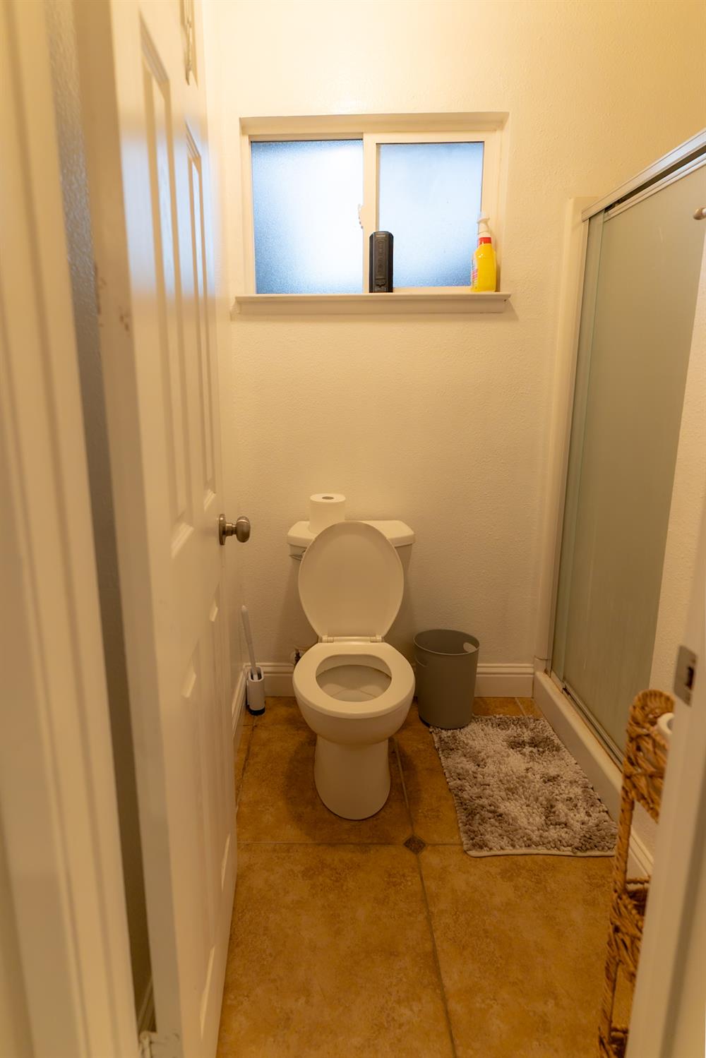 2431 W San Gabriel Ave, Fresno, CA 93705