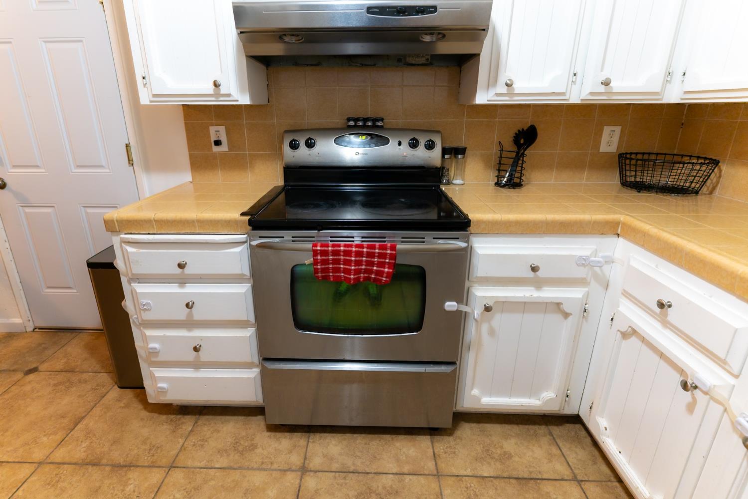 2431 W San Gabriel Ave, Fresno, CA 93705