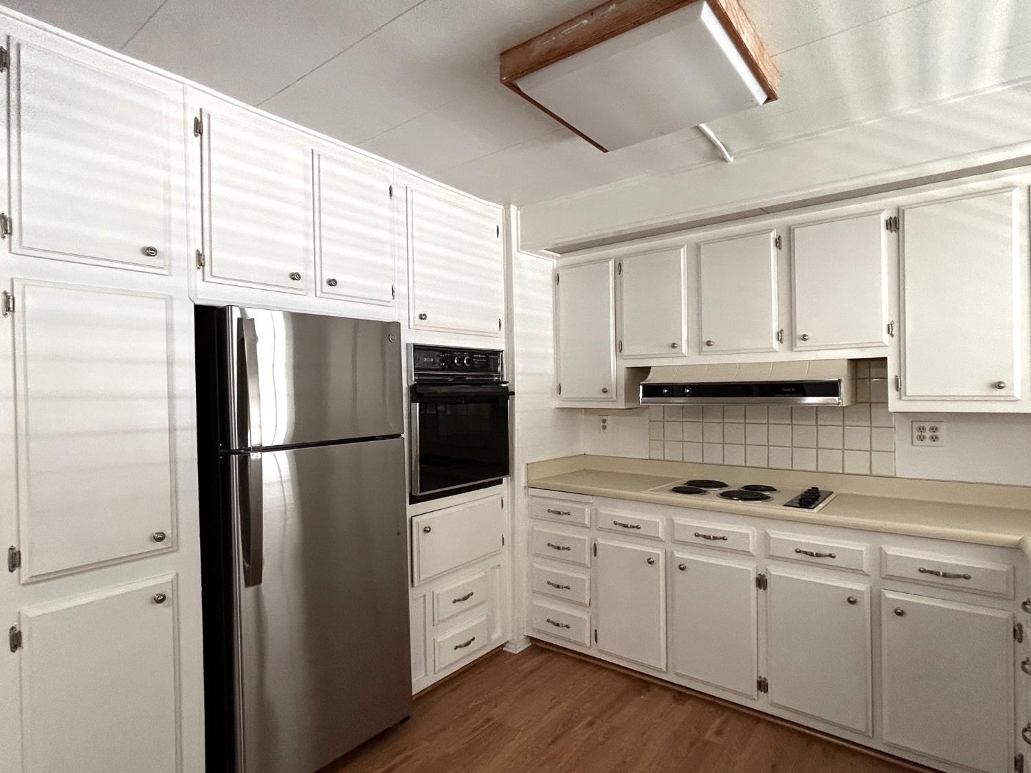 1001 Sylmar Ave #155, Clovis, CA 93612