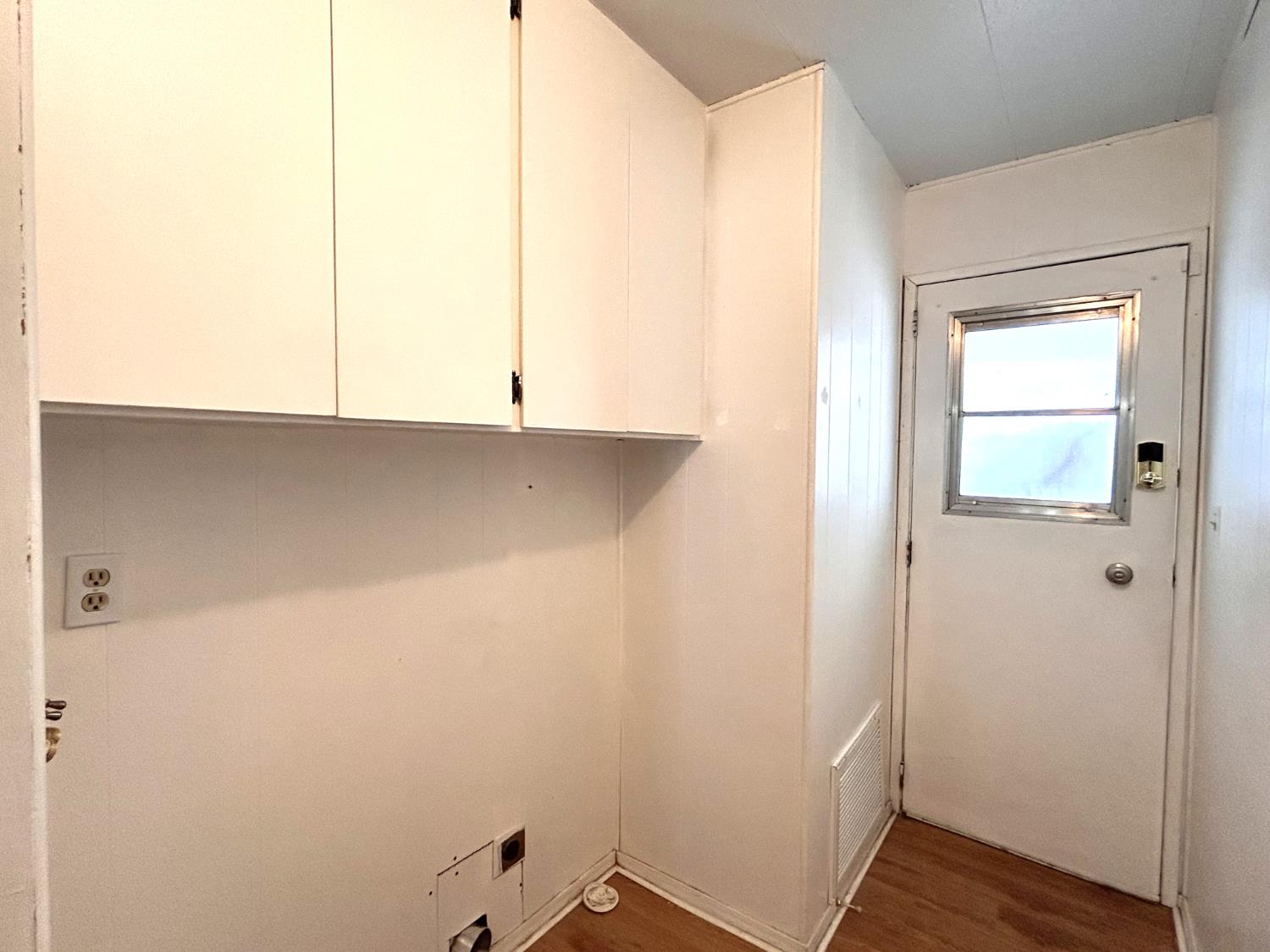 1001 Sylmar Ave #155, Clovis, CA 93612