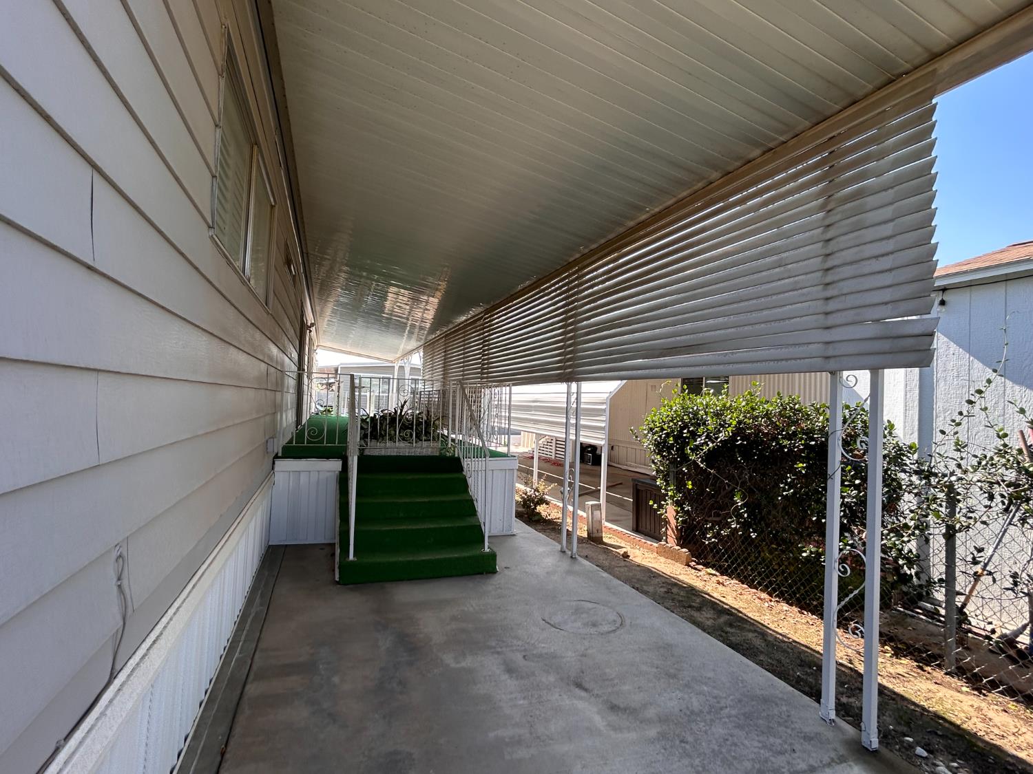 1001 Sylmar Ave #155, Clovis, CA 93612