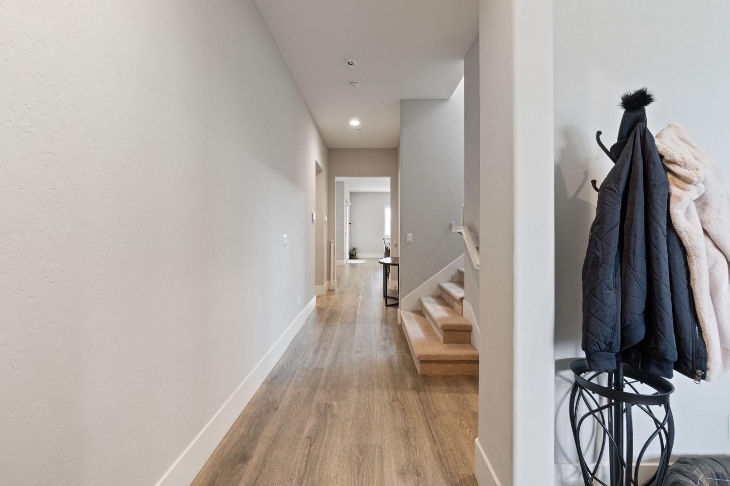 4491 Vineyard Dr, Madera, CA 93636