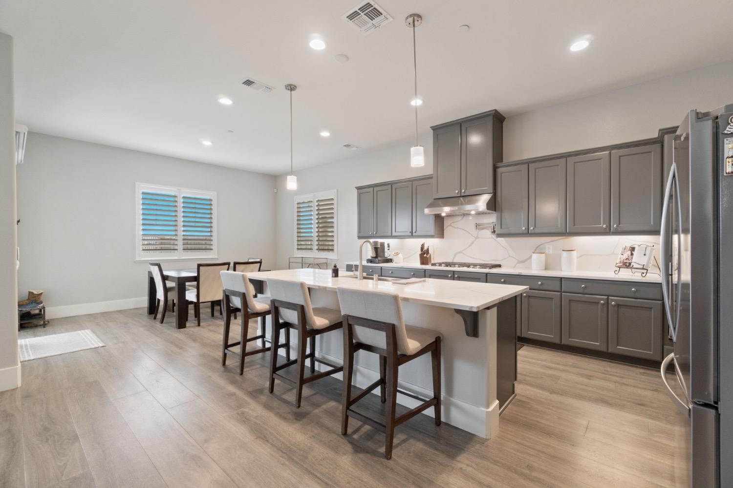 4491 Vineyard Dr, Madera, CA 93636