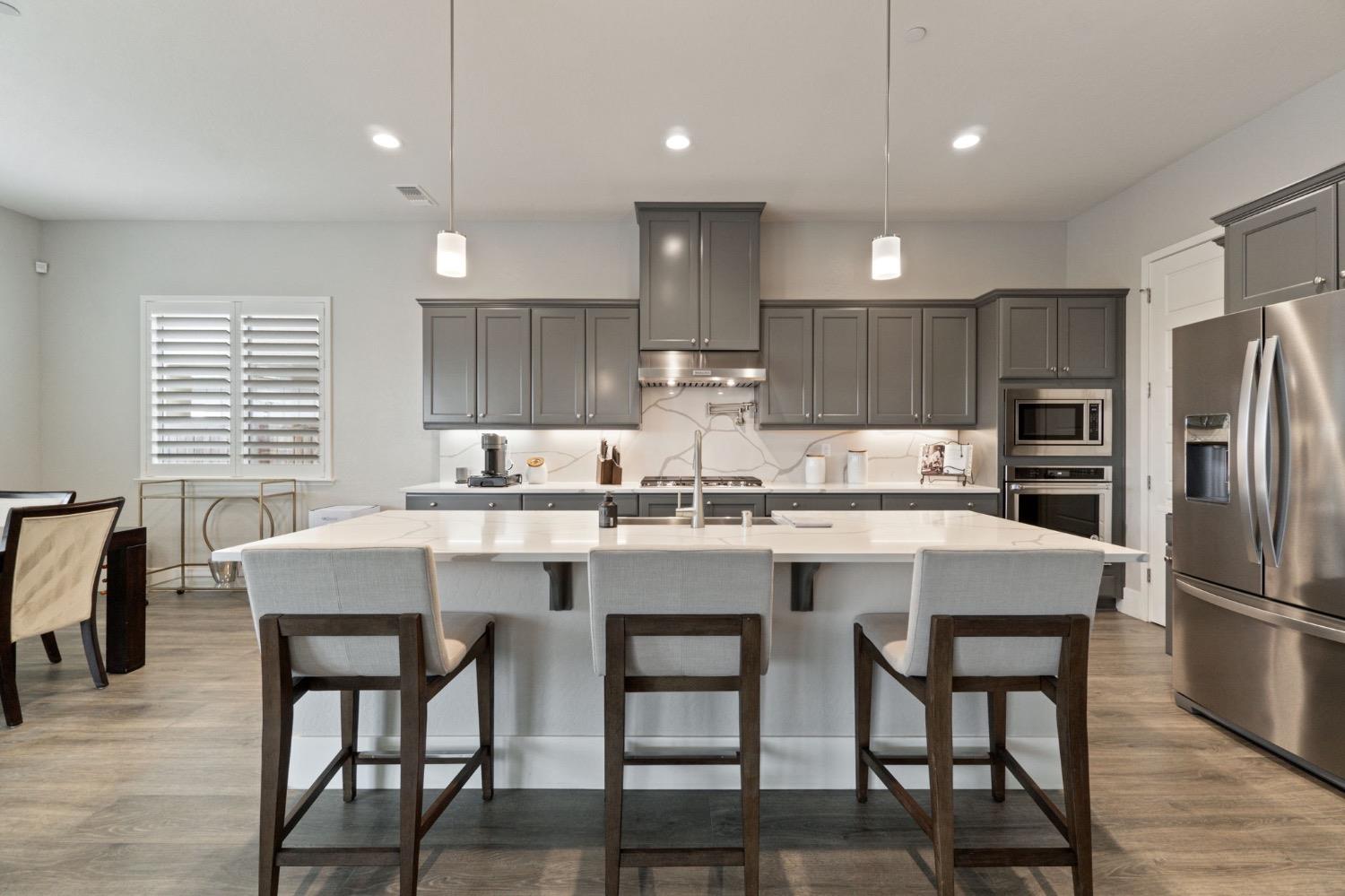 4491 Vineyard Dr, Madera, CA 93636