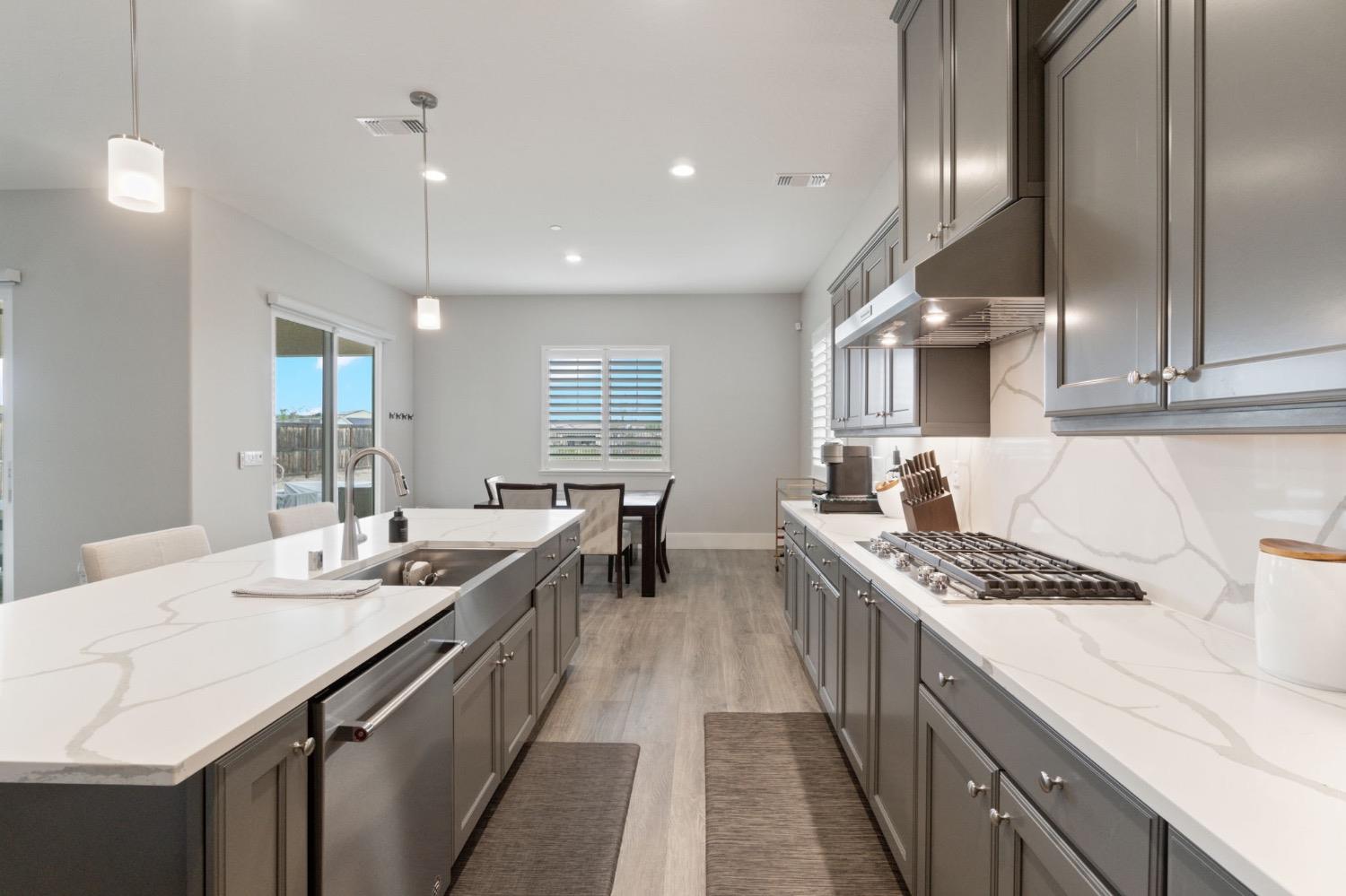 4491 Vineyard Dr, Madera, CA 93636