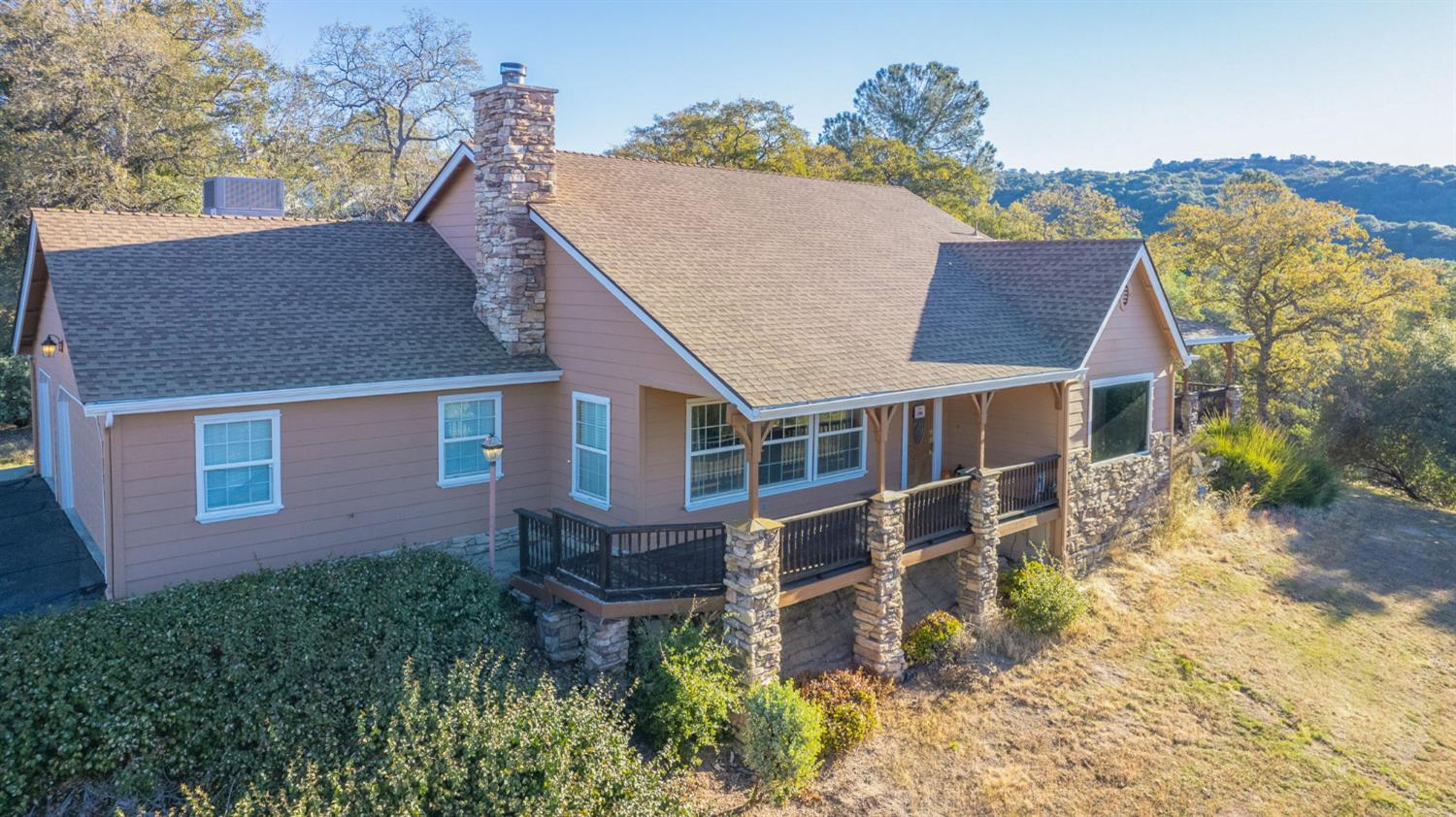 47587 Miami Highlands Dr, Oakhurst, CA 93644