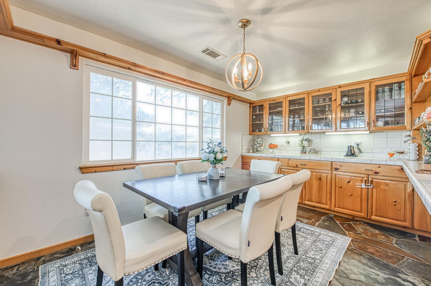 47587 Miami Highlands Dr, Oakhurst, CA 93644