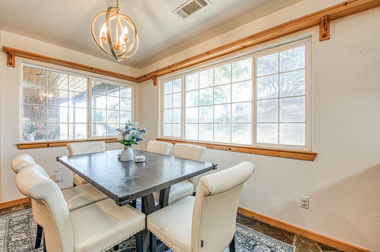 47587 Miami Highlands Dr, Oakhurst, CA 93644