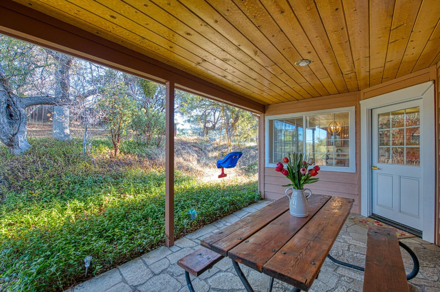 47587 Miami Highlands Dr, Oakhurst, CA 93644