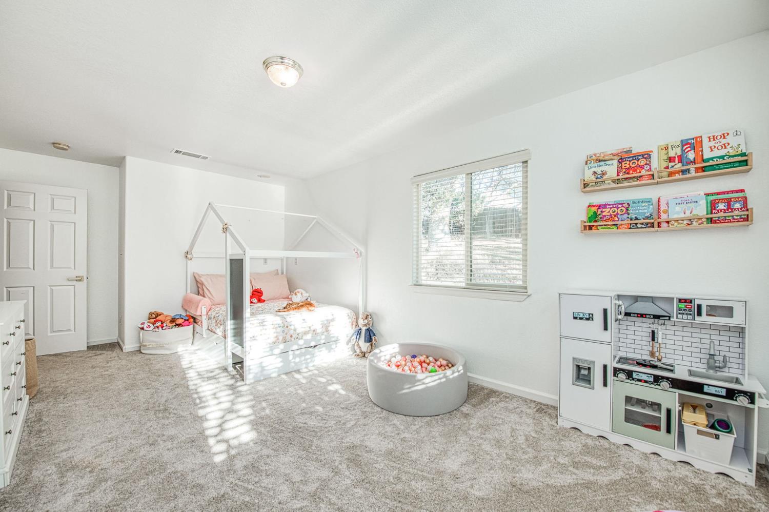 47587 Miami Highlands Dr, Oakhurst, CA 93644