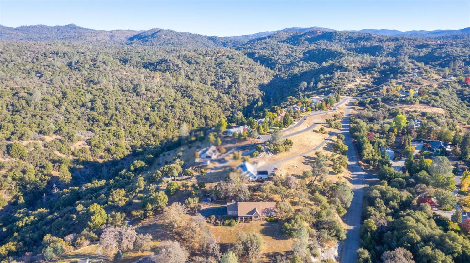 47587 Miami Highlands Dr, Oakhurst, CA 93644