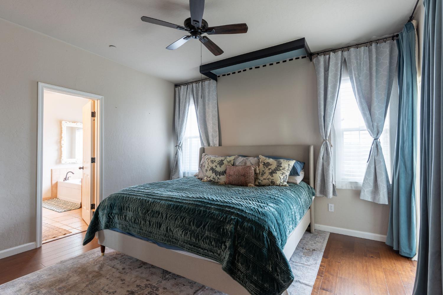 3517 Kings River Ct, Kingsburg, CA 93631