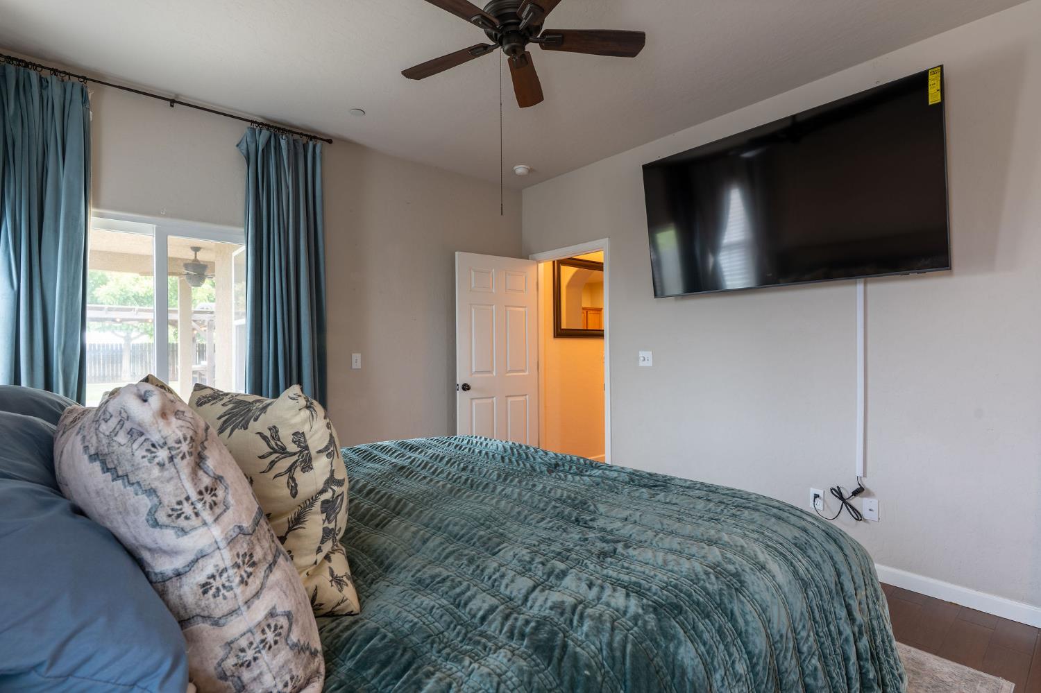 3517 Kings River Ct, Kingsburg, CA 93631