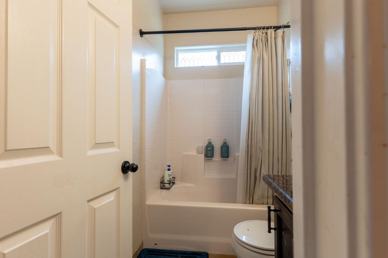 3517 Kings River Ct, Kingsburg, CA 93631