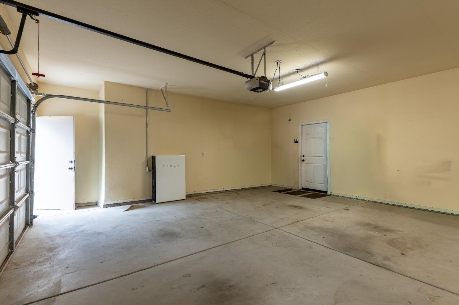 3517 Kings River Ct, Kingsburg, CA 93631