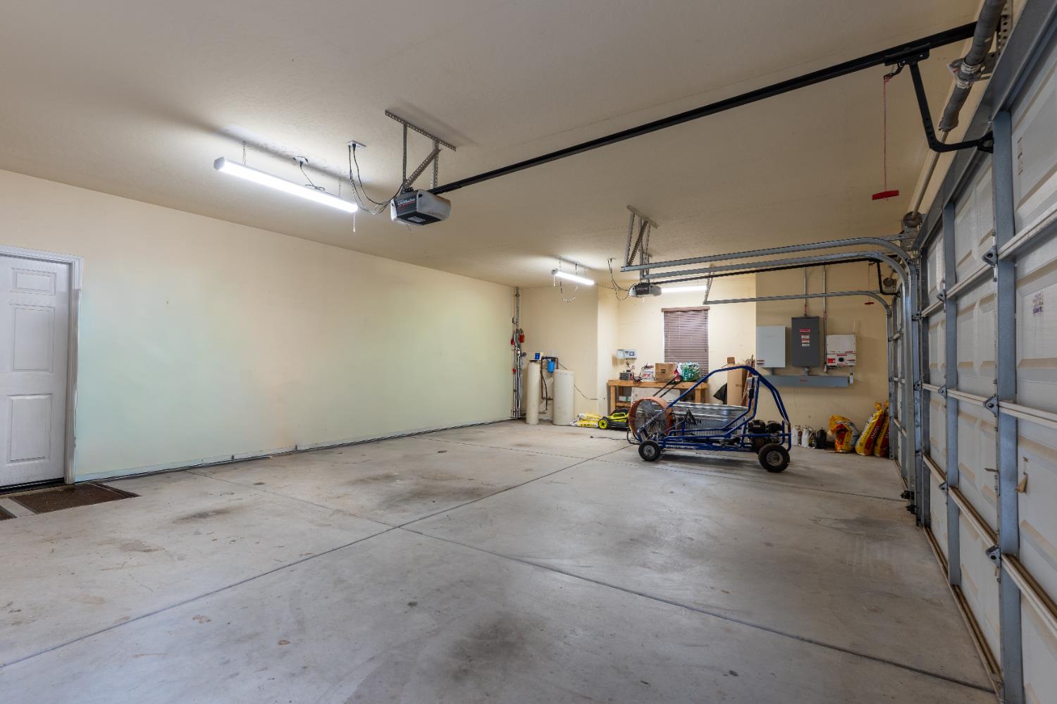 3517 Kings River Ct, Kingsburg, CA 93631