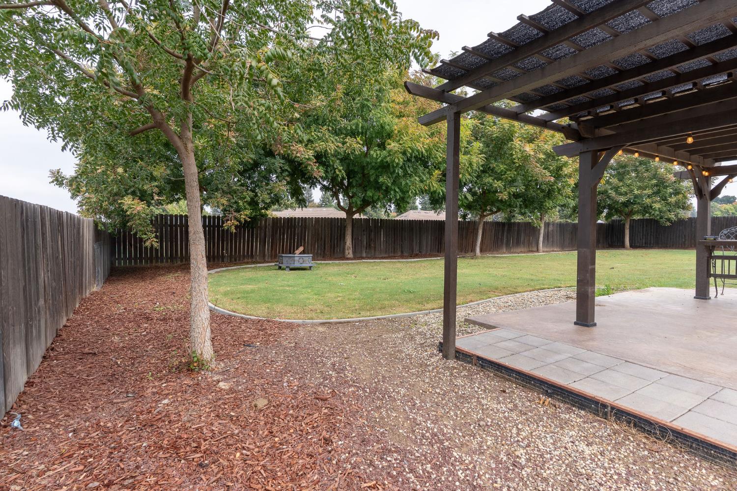 3517 Kings River Ct, Kingsburg, CA 93631