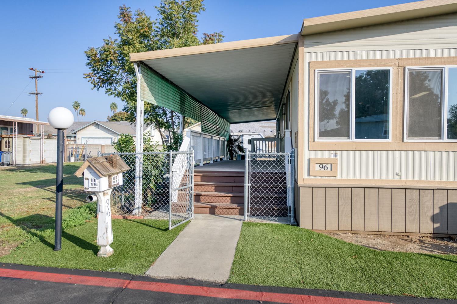 1272 Villa Ave #96, Clovis, CA 93612