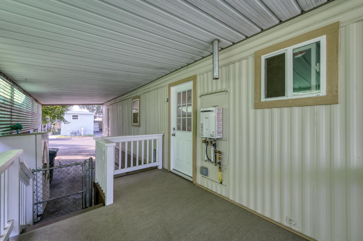 1272 Villa Ave #96, Clovis, CA 93612