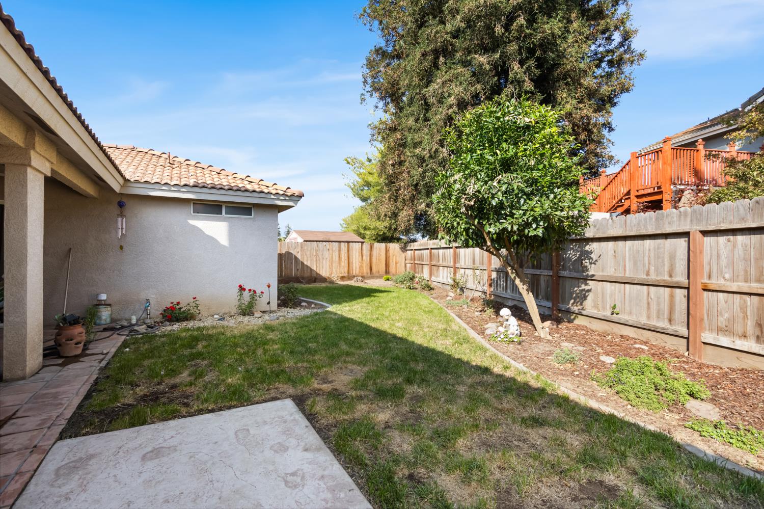 900 Michelle Ct, Chowchilla, CA 93610