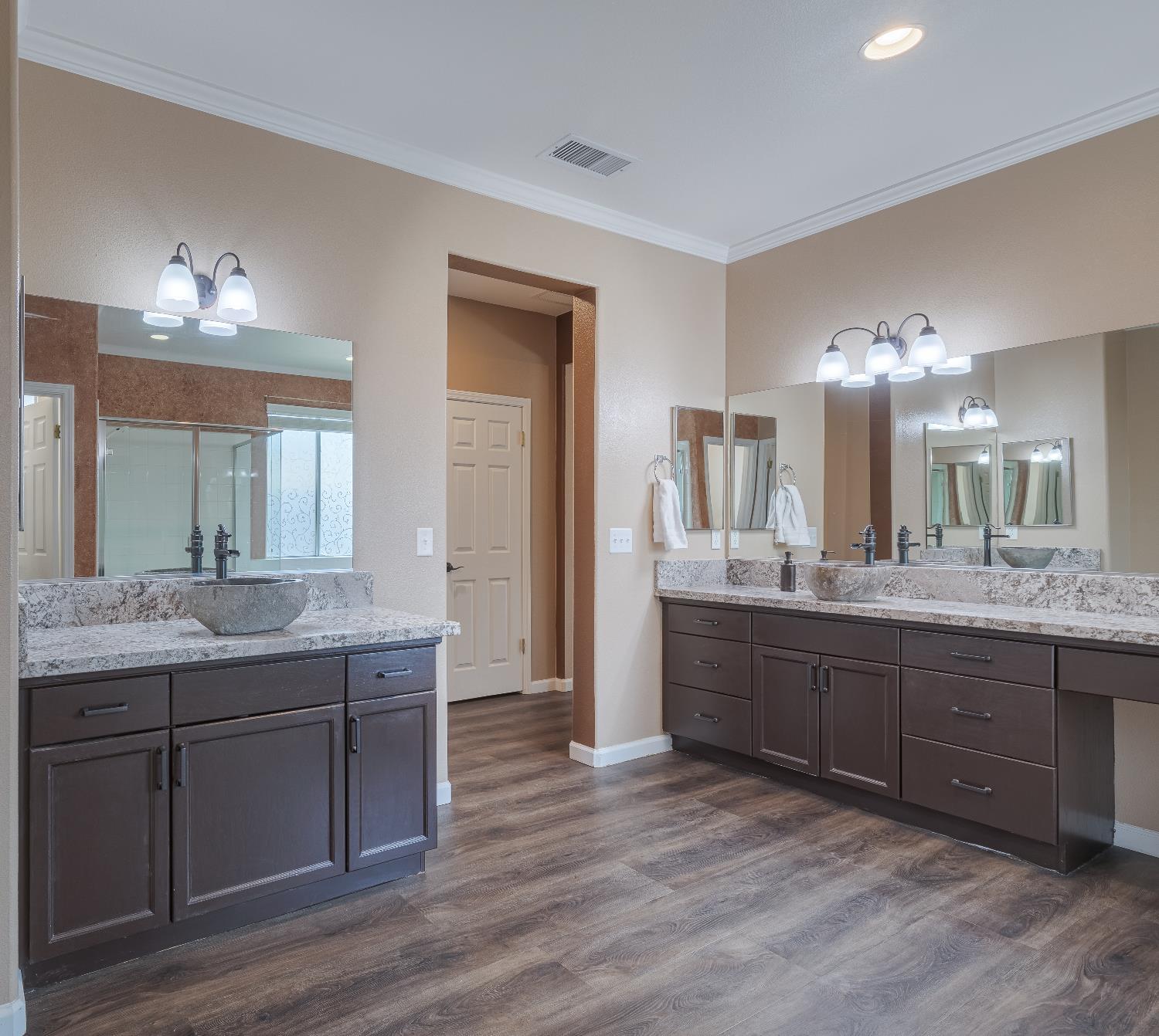 2222 Carson Ave, Clovis, CA 93611