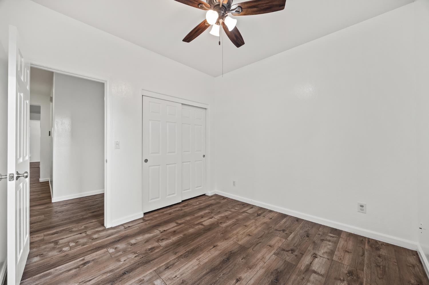 1486 Azalea St, Kingsburg, CA 93631