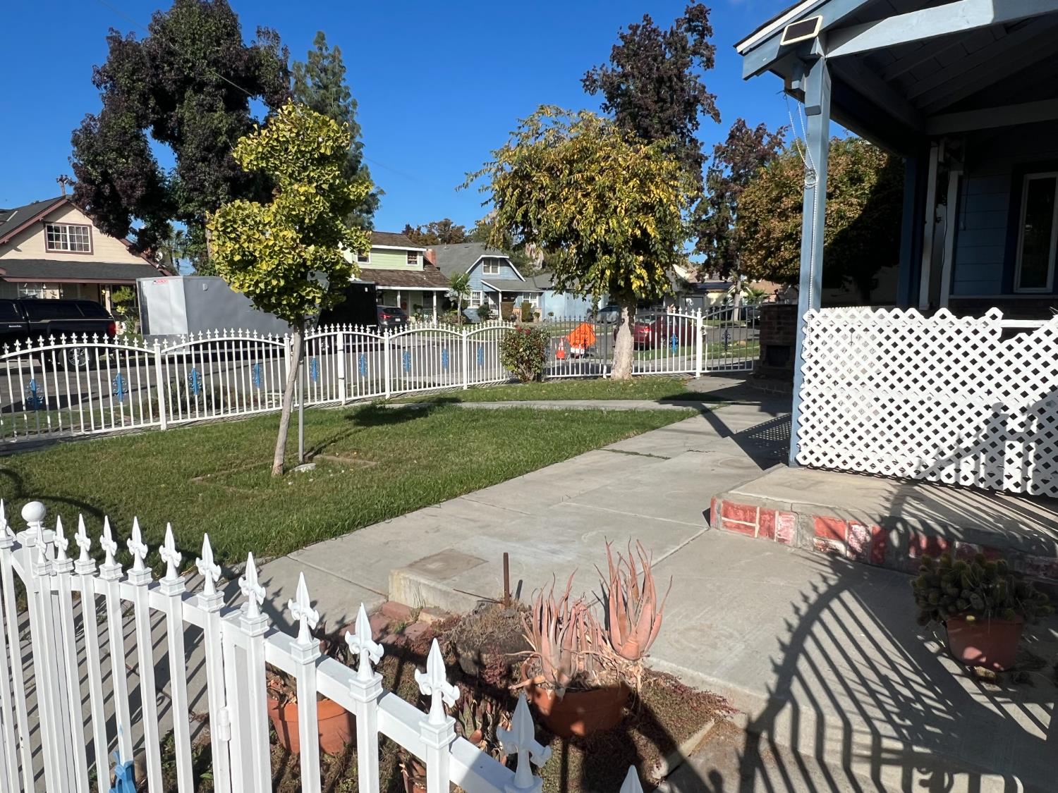 4804 N Diana St, Fresno, CA 93726