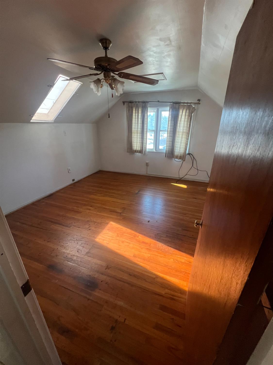 4804 N Diana St, Fresno, CA 93726